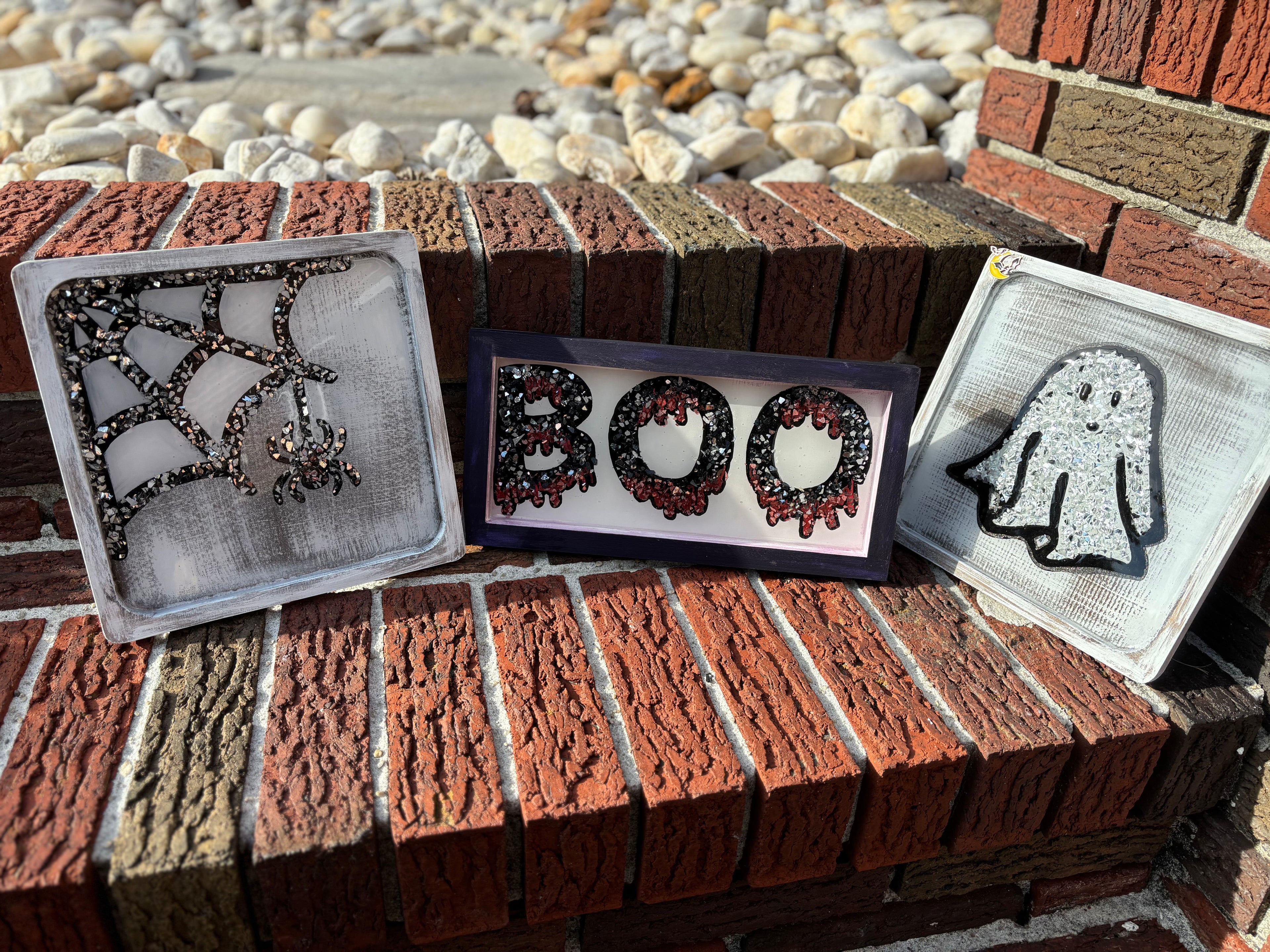 Spook-tacular Crushed Glass in Resin Workshop