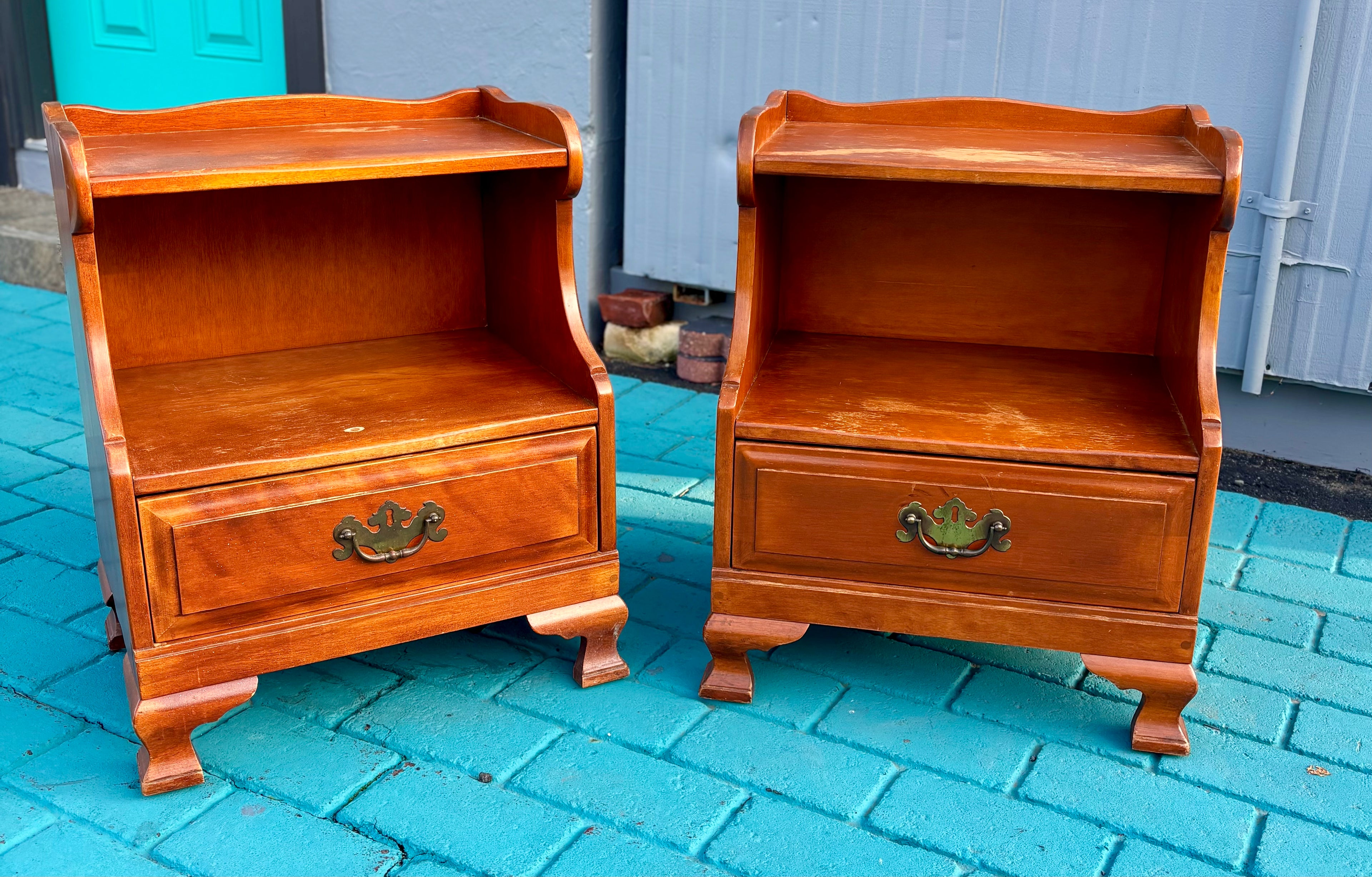 Cushman Colonial Creations Nightstand Pair – Solid Maple, Original Finish