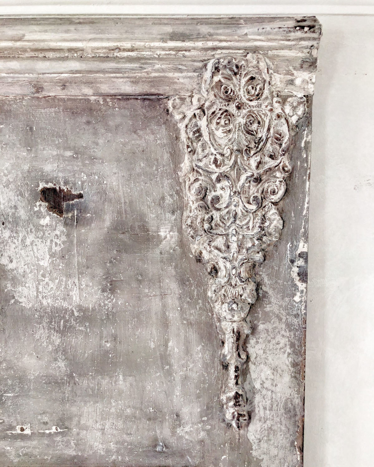 Golden Emblem - Resin Mould 5"x8"