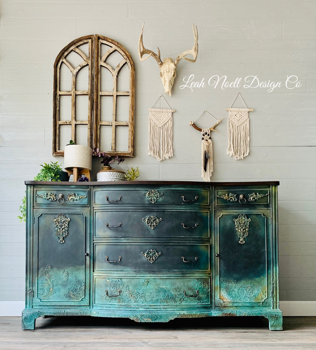 Golden Emblem - Resin Mould 5"x8"