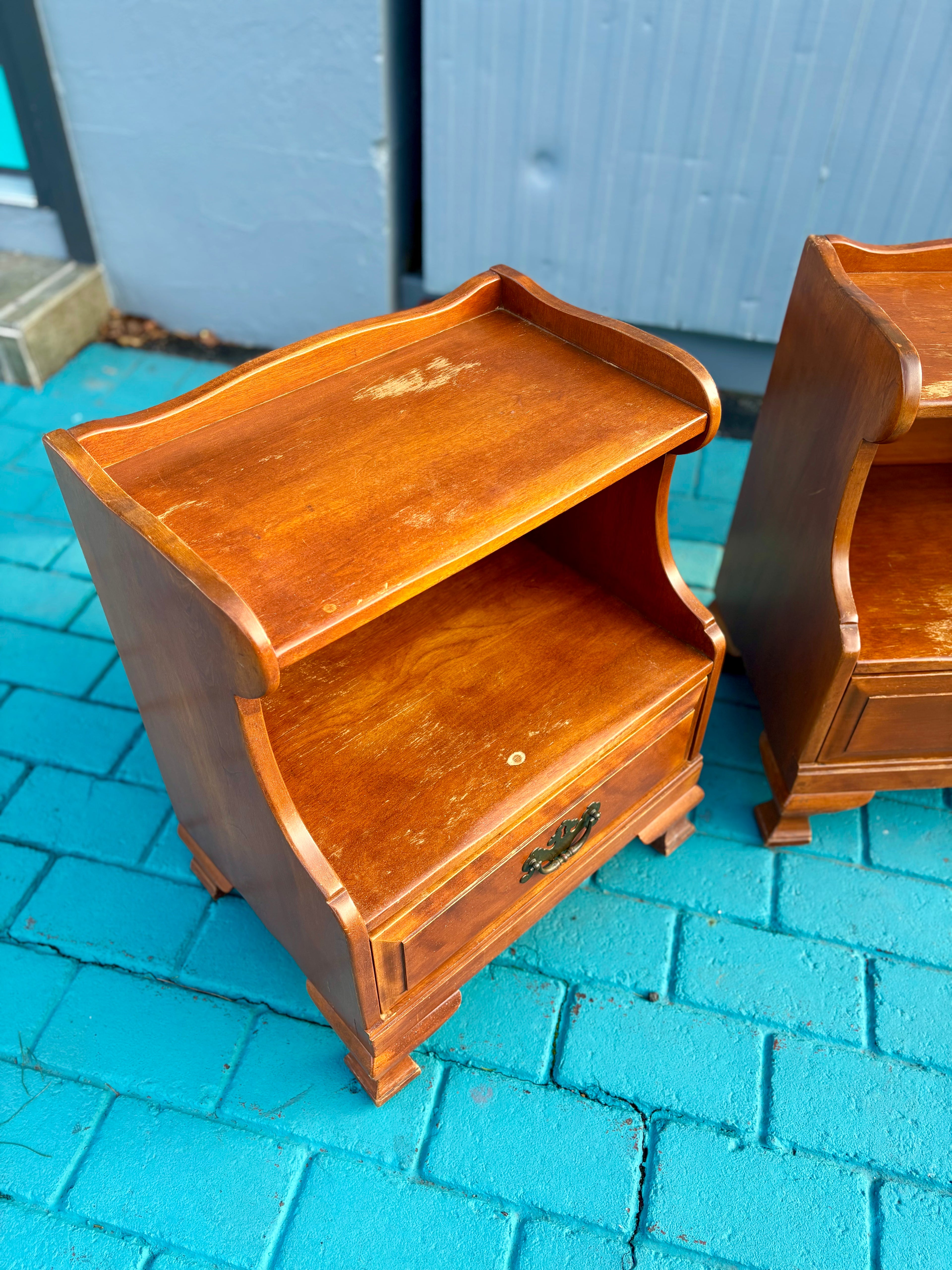 Cushman Colonial Creations Nightstand Pair – Solid Maple, Original Finish