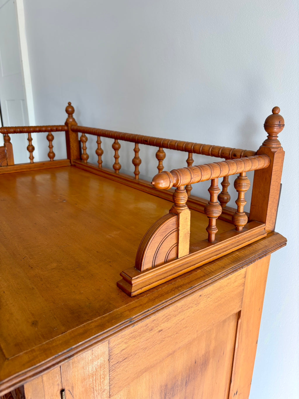 Exceptional Antique Eastlake Boarding House Dresser c.1885 | Rare Original Locking Mechanism | Victorian Collector's Piece (Shipping Included)