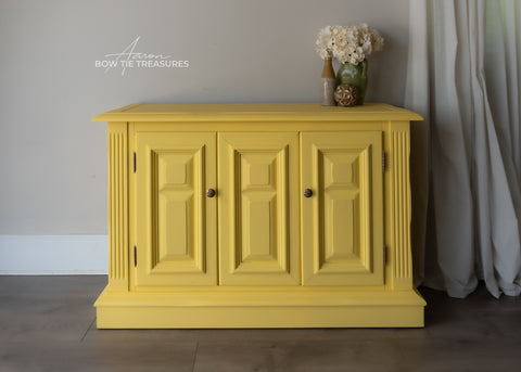Golden Hour | Dixie Belle Silk Paint | warm yellow | Furniture Paint