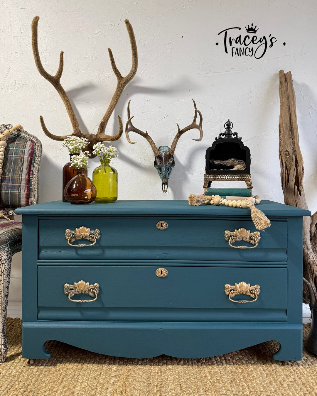 Heirloom - Chalk Paint - Dixie Belle Paint (4 sizes)