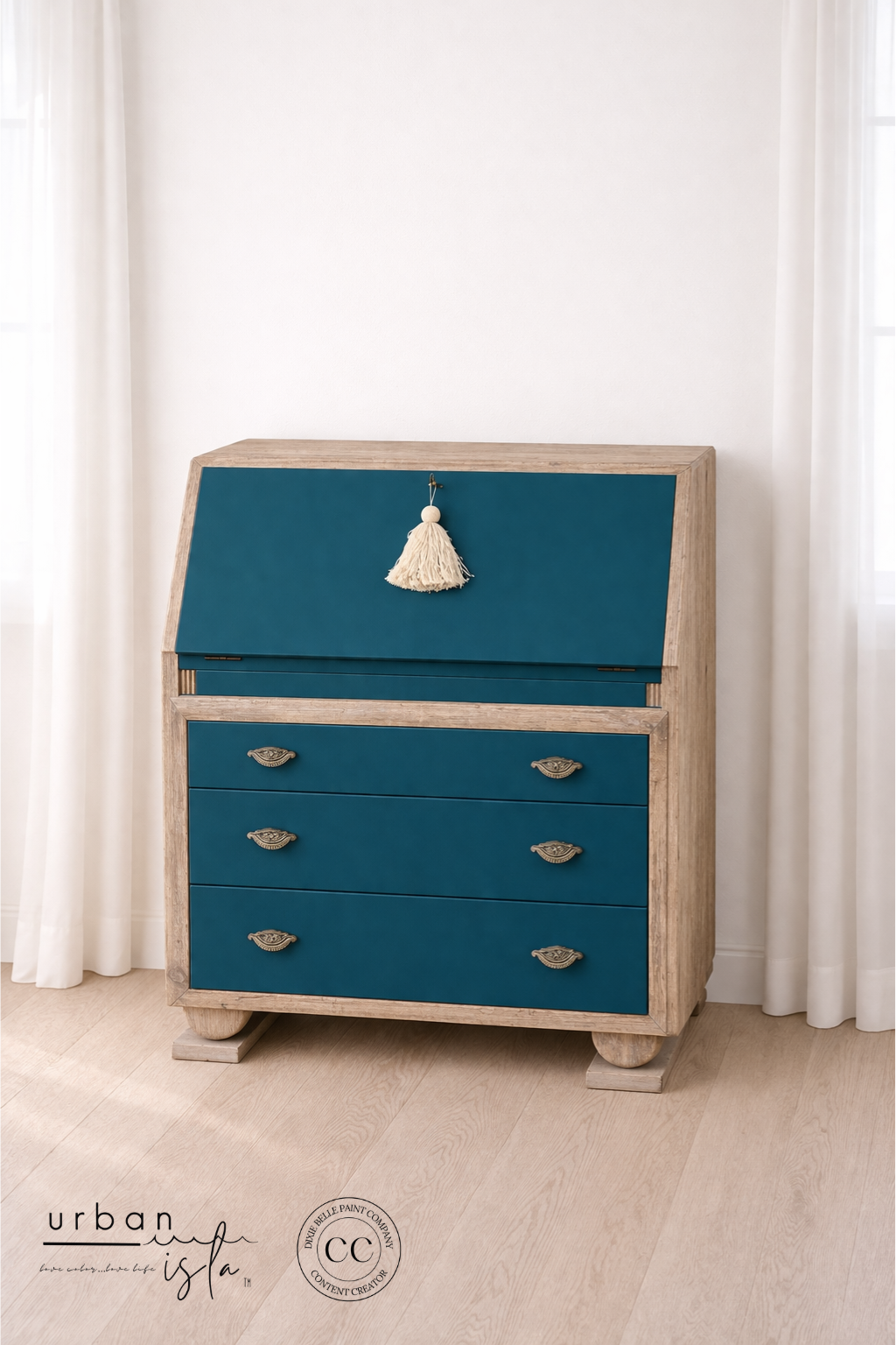 Heirloom - Chalk Paint - Dixie Belle Paint (4 sizes)