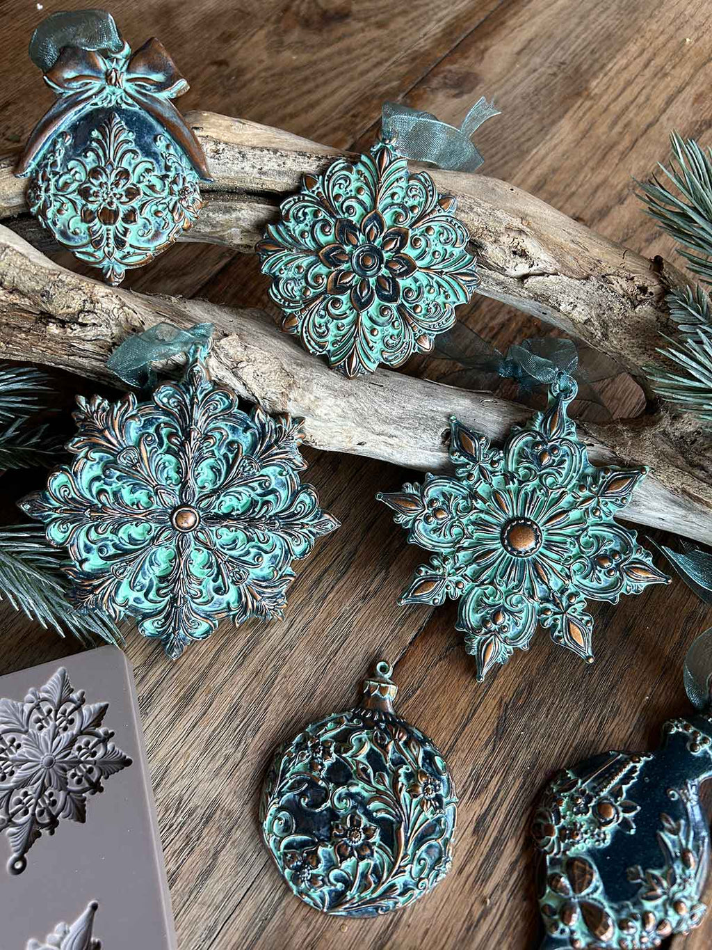 Frosted Snowflake Wonders | Decor Moulds® – 1 pc, 5″ x 10″ x 8mm | ReDesign with Prima