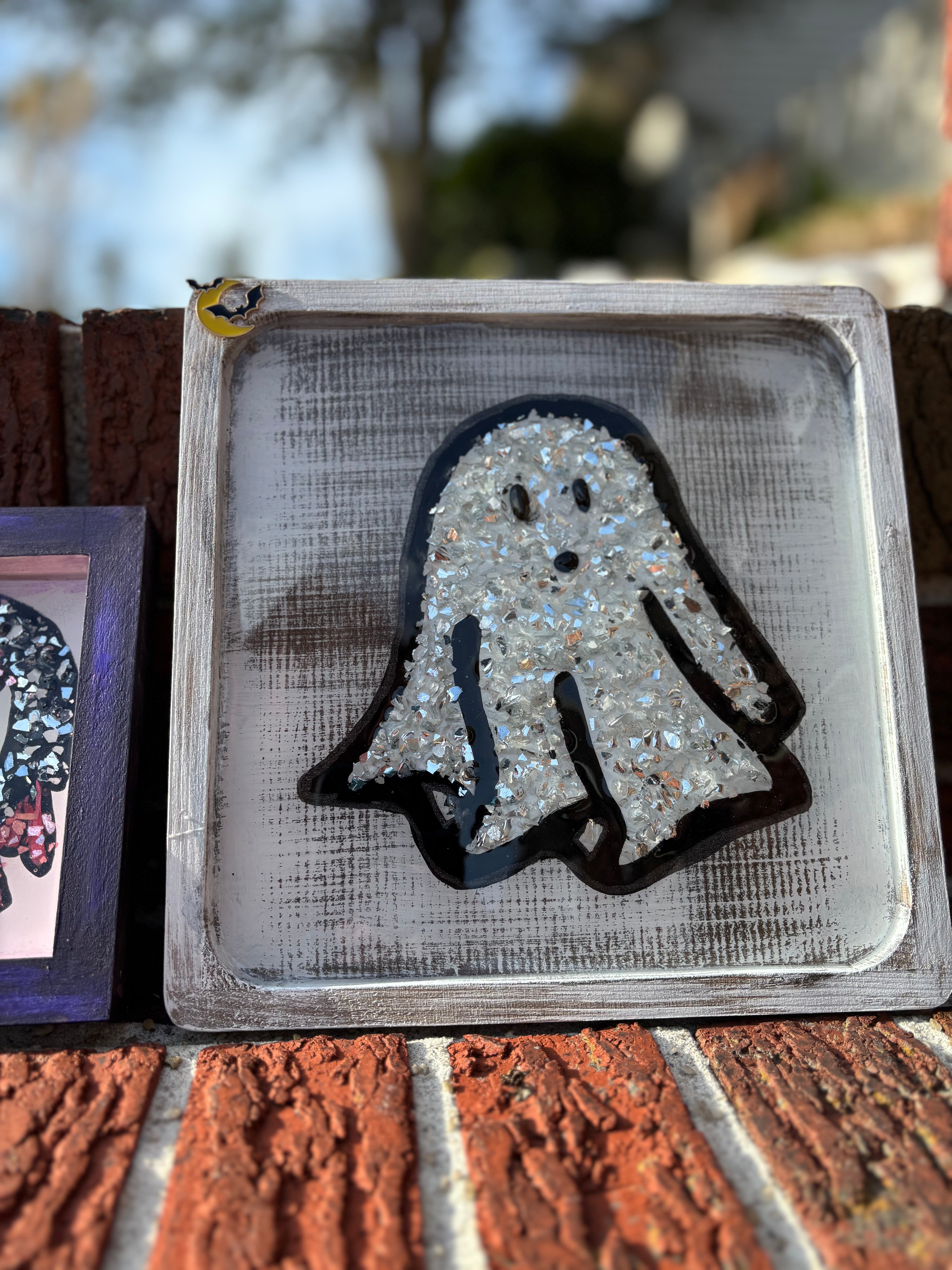 Spook-tacular Crushed Glass in Resin Workshop
