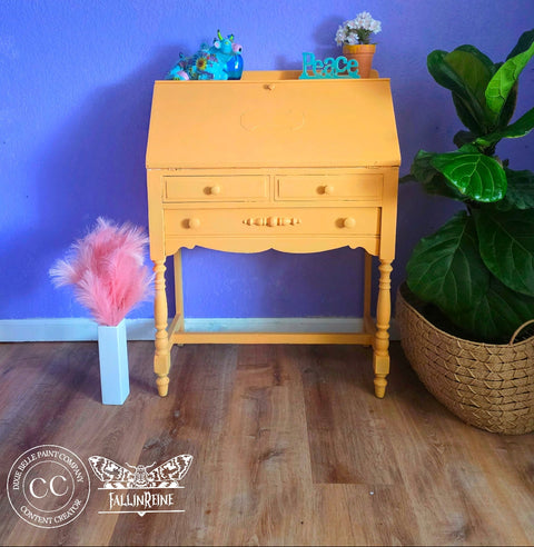 Sunset Horizon | Dixie Belle Silk Paint | warm peach | Furniture Paint