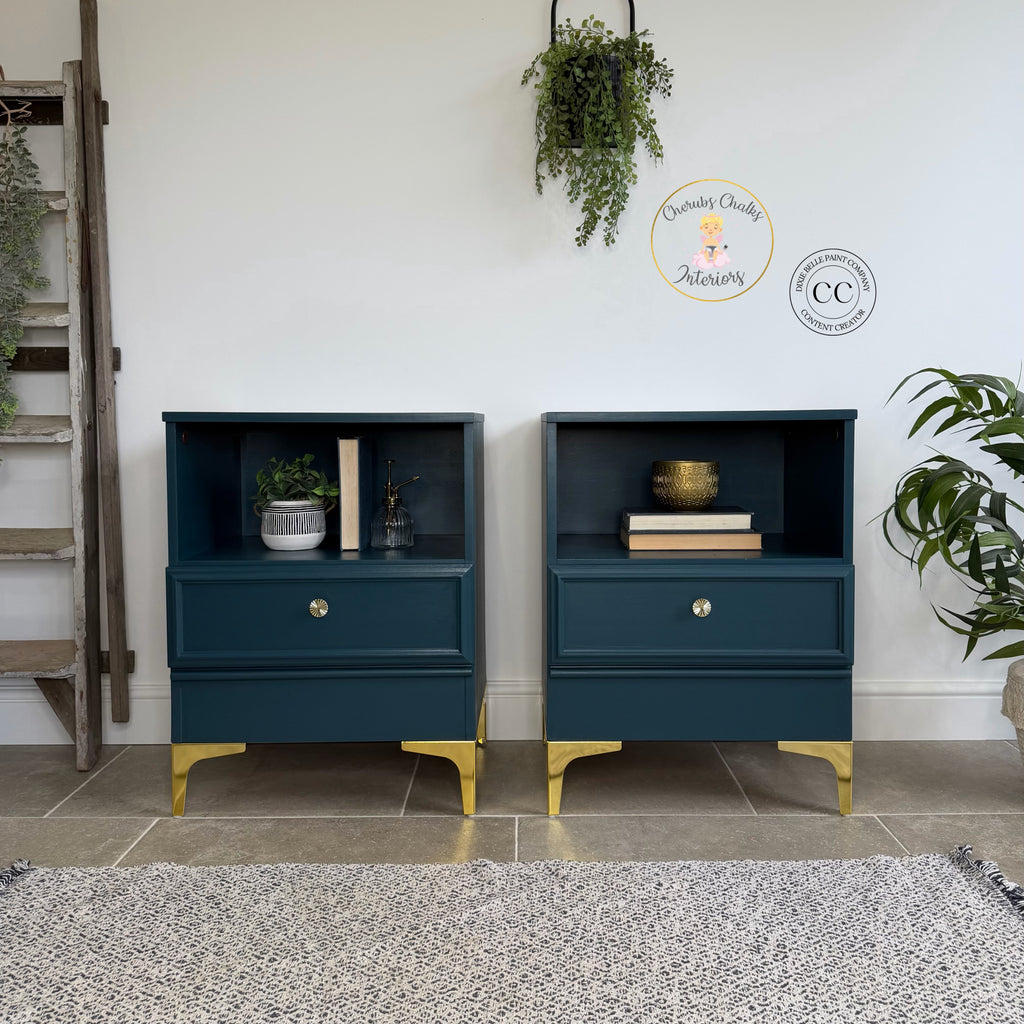 Heirloom - Chalk Paint - Dixie Belle Paint (4 sizes)