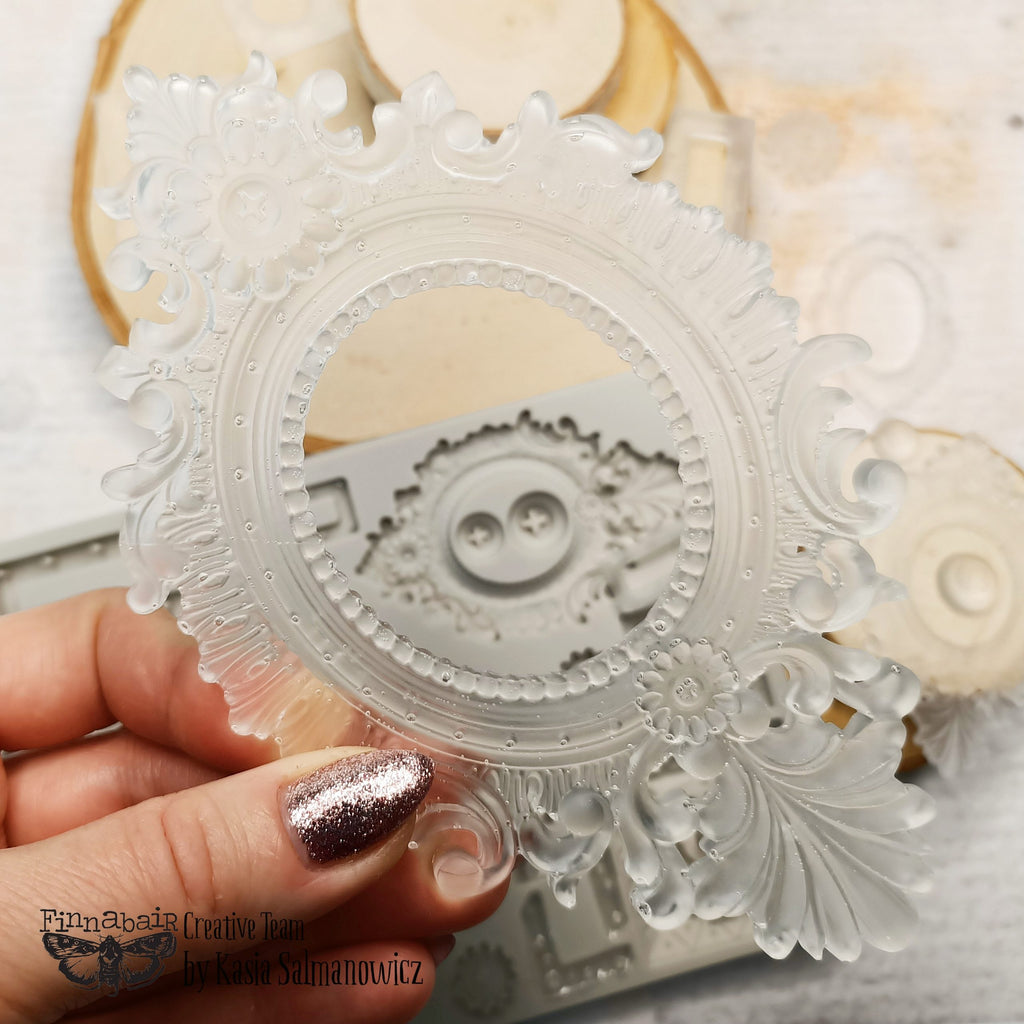 Grungy Frames - Resin Mould 5"x8"