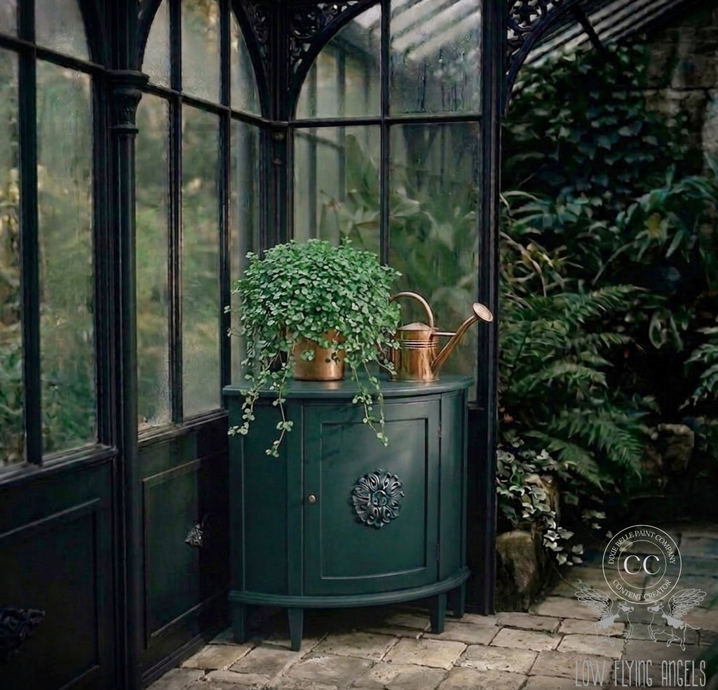 Heirloom - Chalk Paint - Dixie Belle Paint (4 sizes)