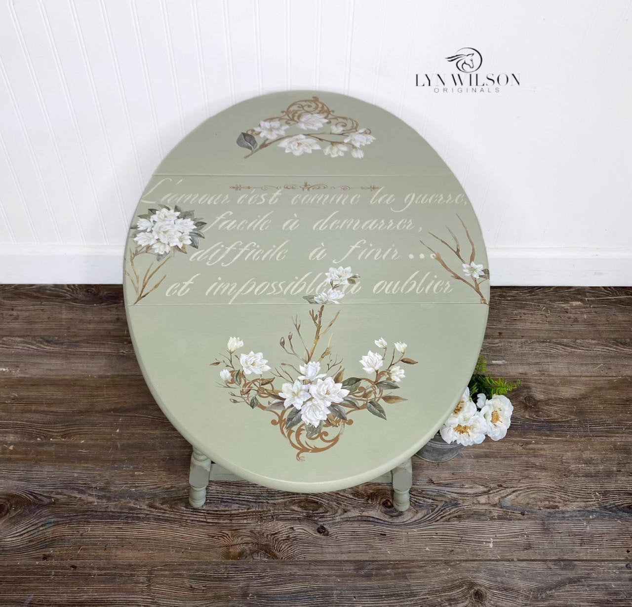 Script D'Amour Francis Small Dixie Belle Paint