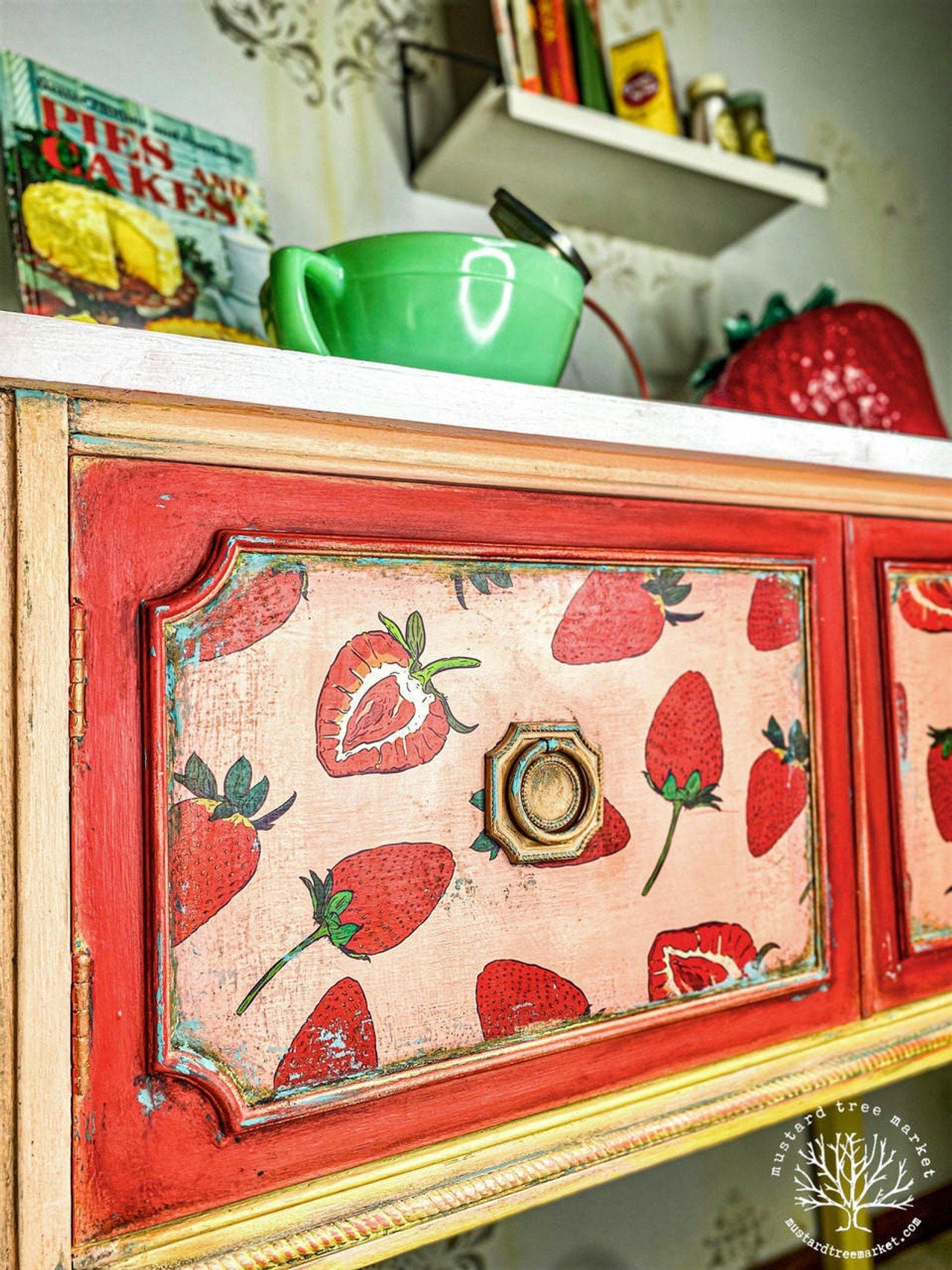 FRESH PICKED FIFTIES | Transfer | Retired | Dixie Belle Paint strawberry transfer