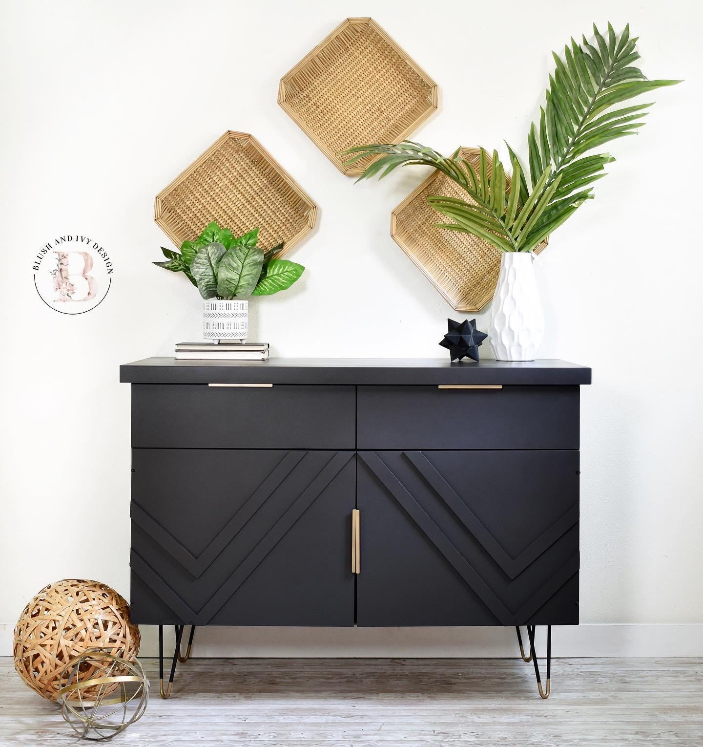 Caviar - Chalk Paint - Dixie Belle Paint