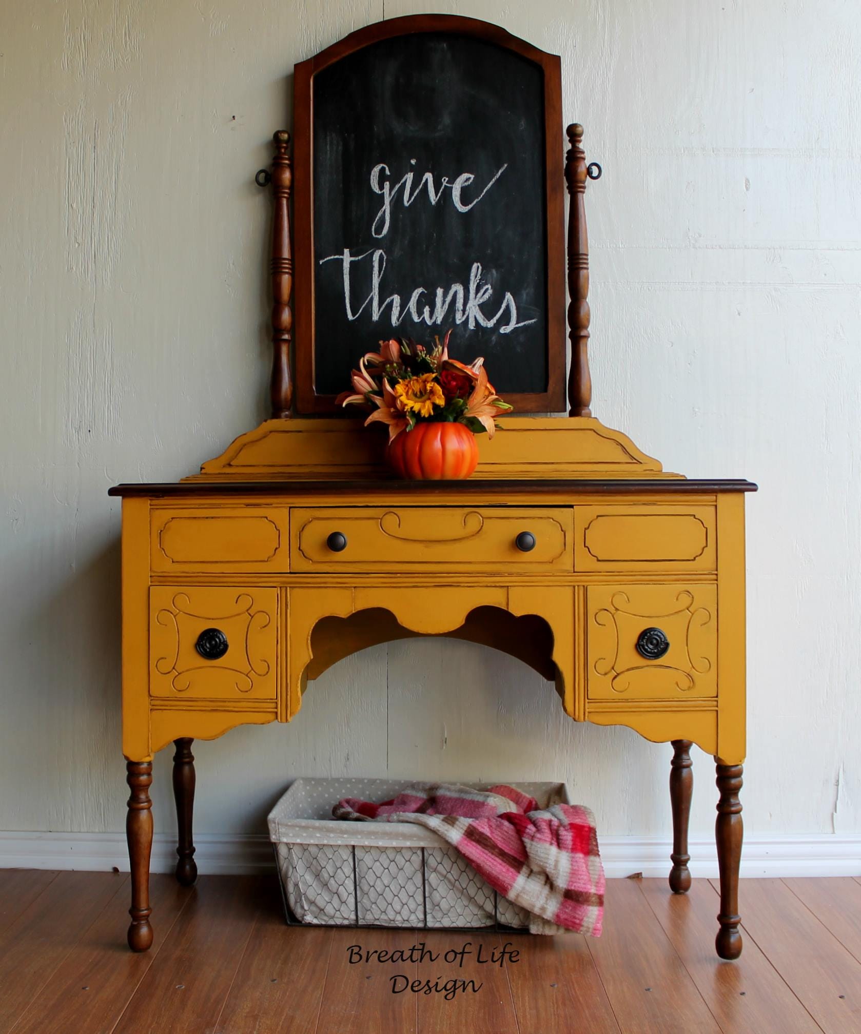 COLONEL MUSTARD | Dixie Belle Chalk Mineral Paint | goldenrod yellow | Furniture Paint | Ships Same Day | Eligible for Free Shipping