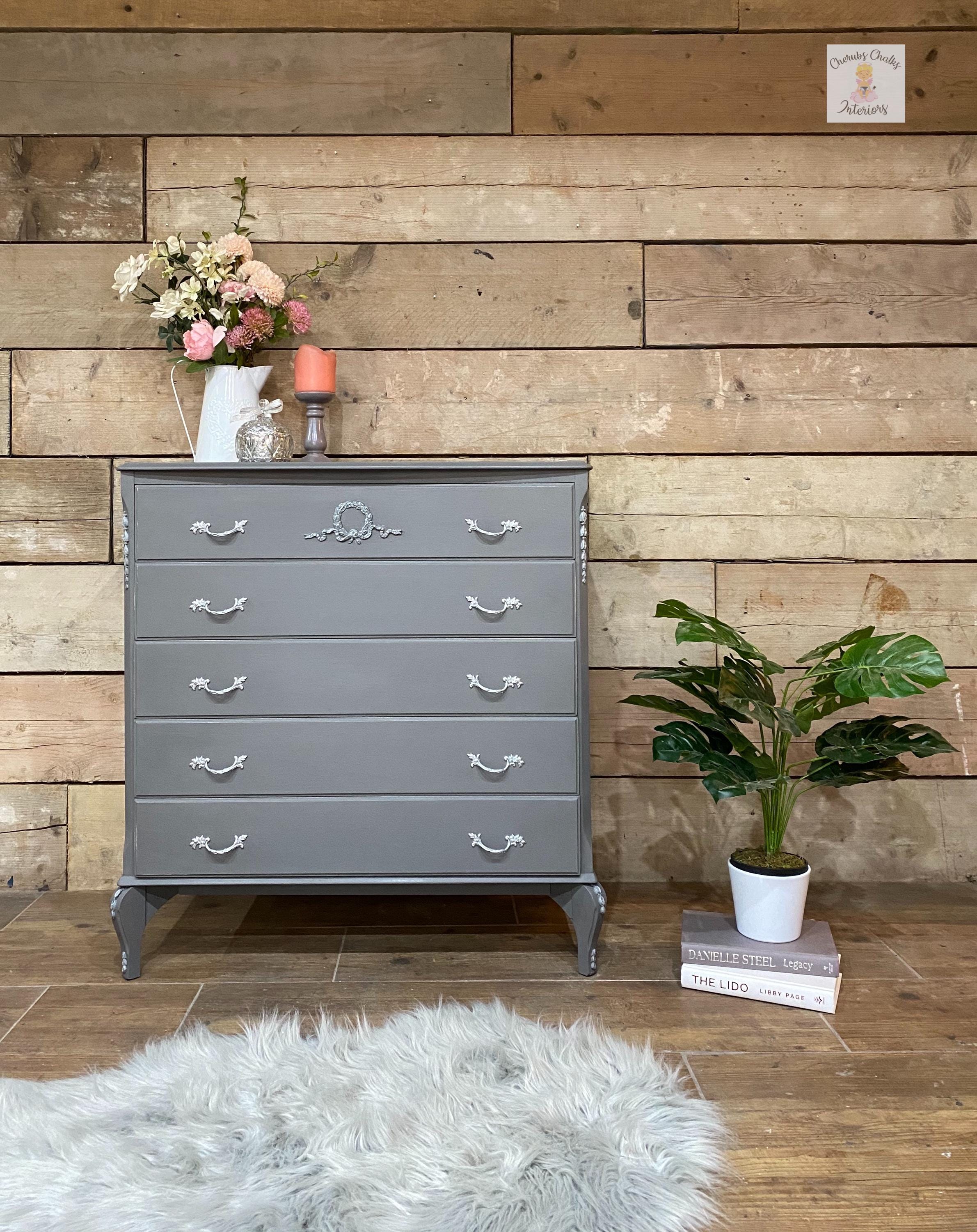 Hurricane Gray - Chalk Paint - Dixie Belle Paint
