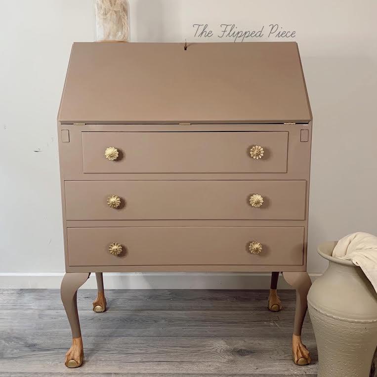 MUD PUDDLE | Dixie Belle Chalk Mineral Paint | taupe | Furniture Paint | Ships Same Day | Eligible for Free Shipping