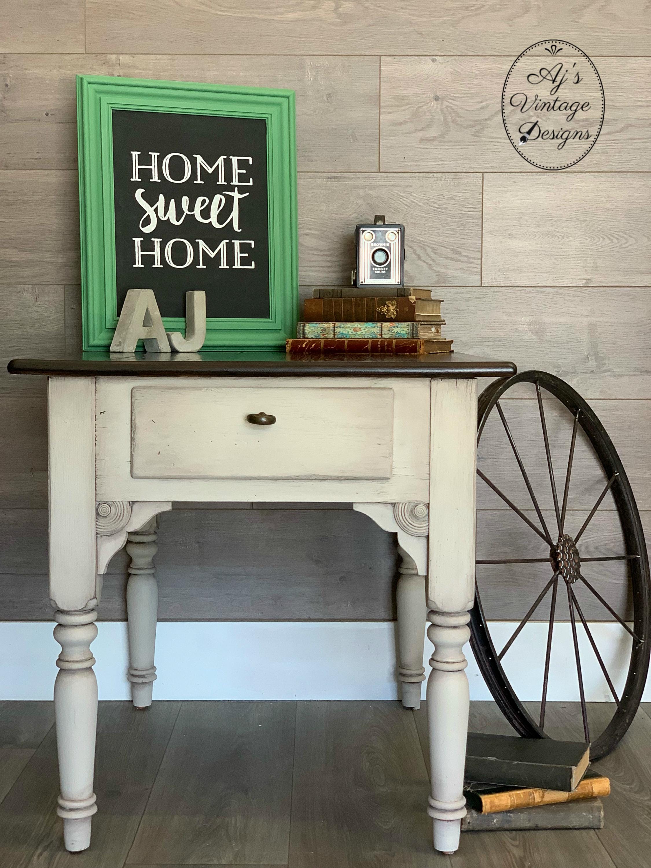 Sand Bar - Chalk Paint - Dixie Belle Paint