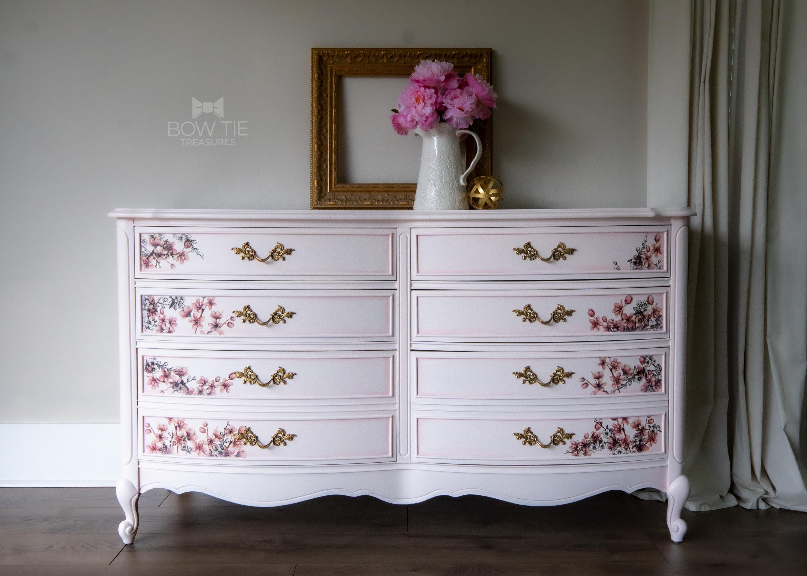 Soft Pink - Chalk Paint - Dixie Belle Paint