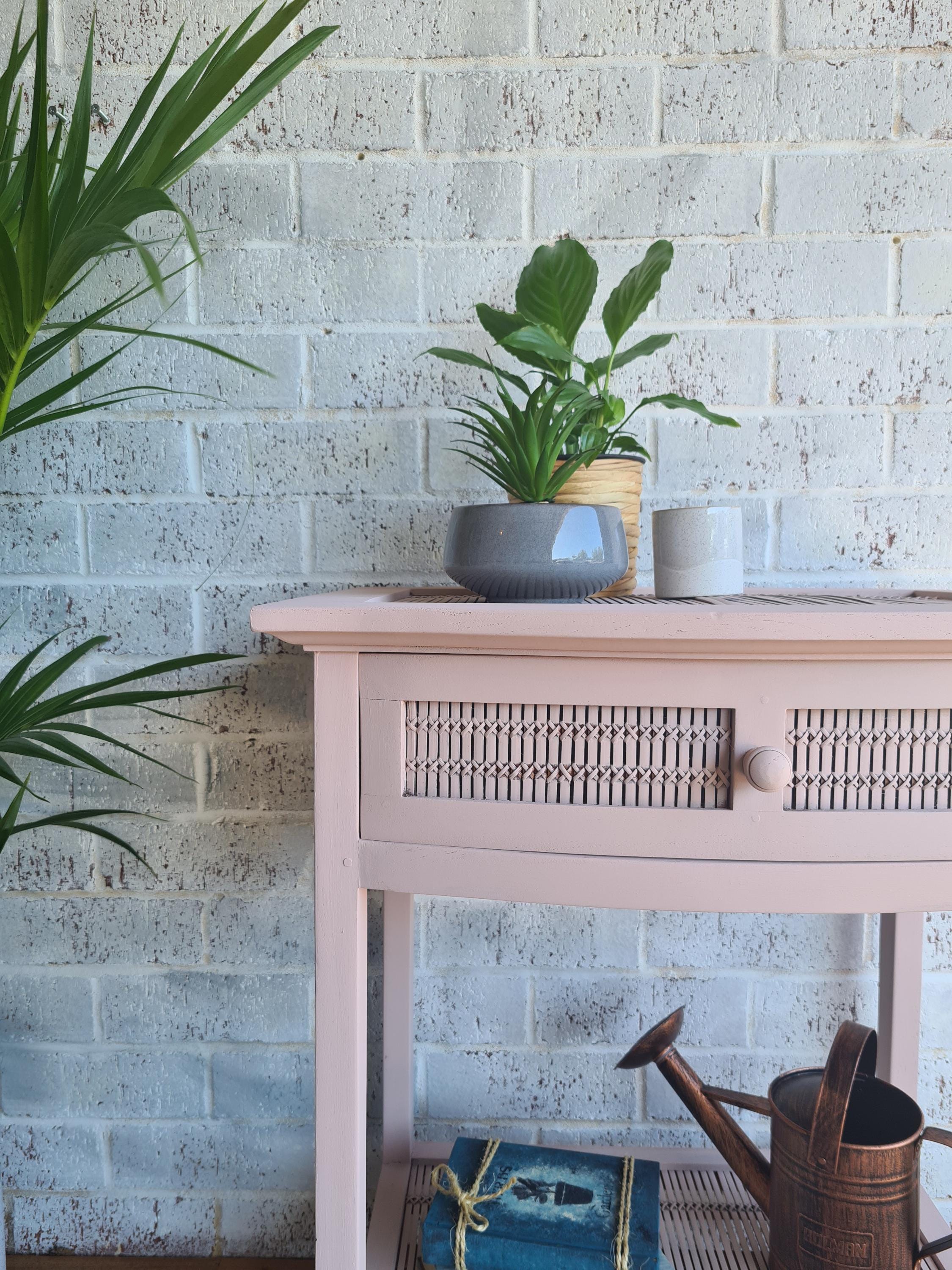 Soft Pink - Chalk Paint - Dixie Belle Paint