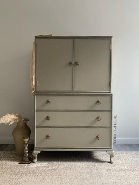 DRIED SAGE | Dixie Belle Chalk Mineral Paint | soft gray/green | Furniture Paint | Ships Same Day | Eligible for Free Shipping