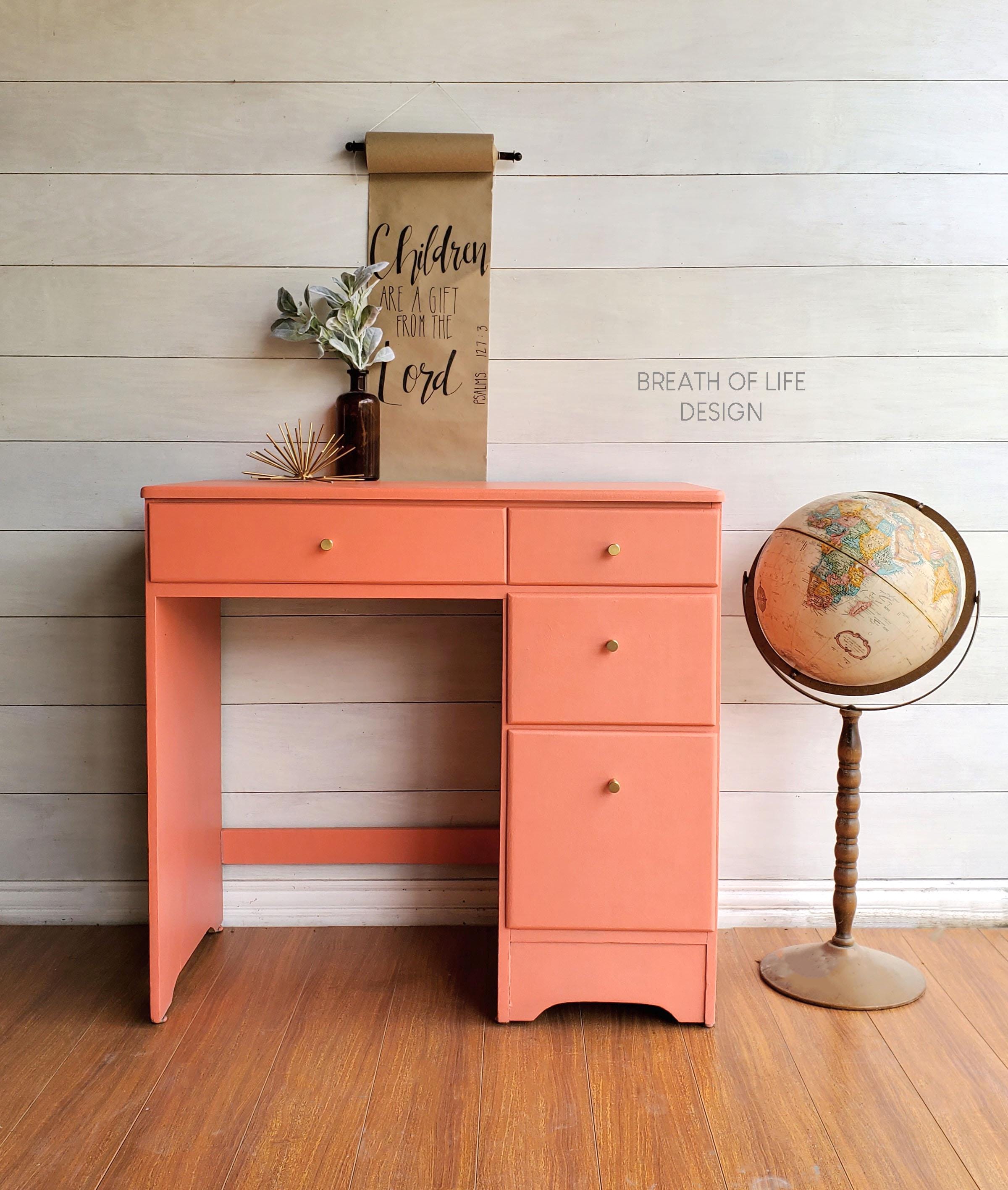 Flamingo - Chalk Paint - Dixie Belle Paint