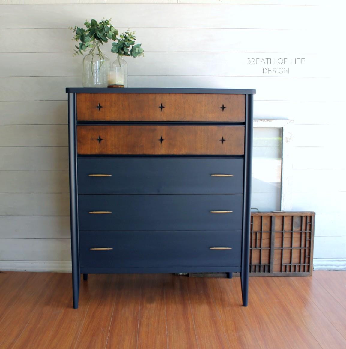 IN THE NAVY | Dixie Belle Chalk Mineral Paint | dark navy blue | Furniture Paint | Ships Same Day | Eligible for Free Shipping