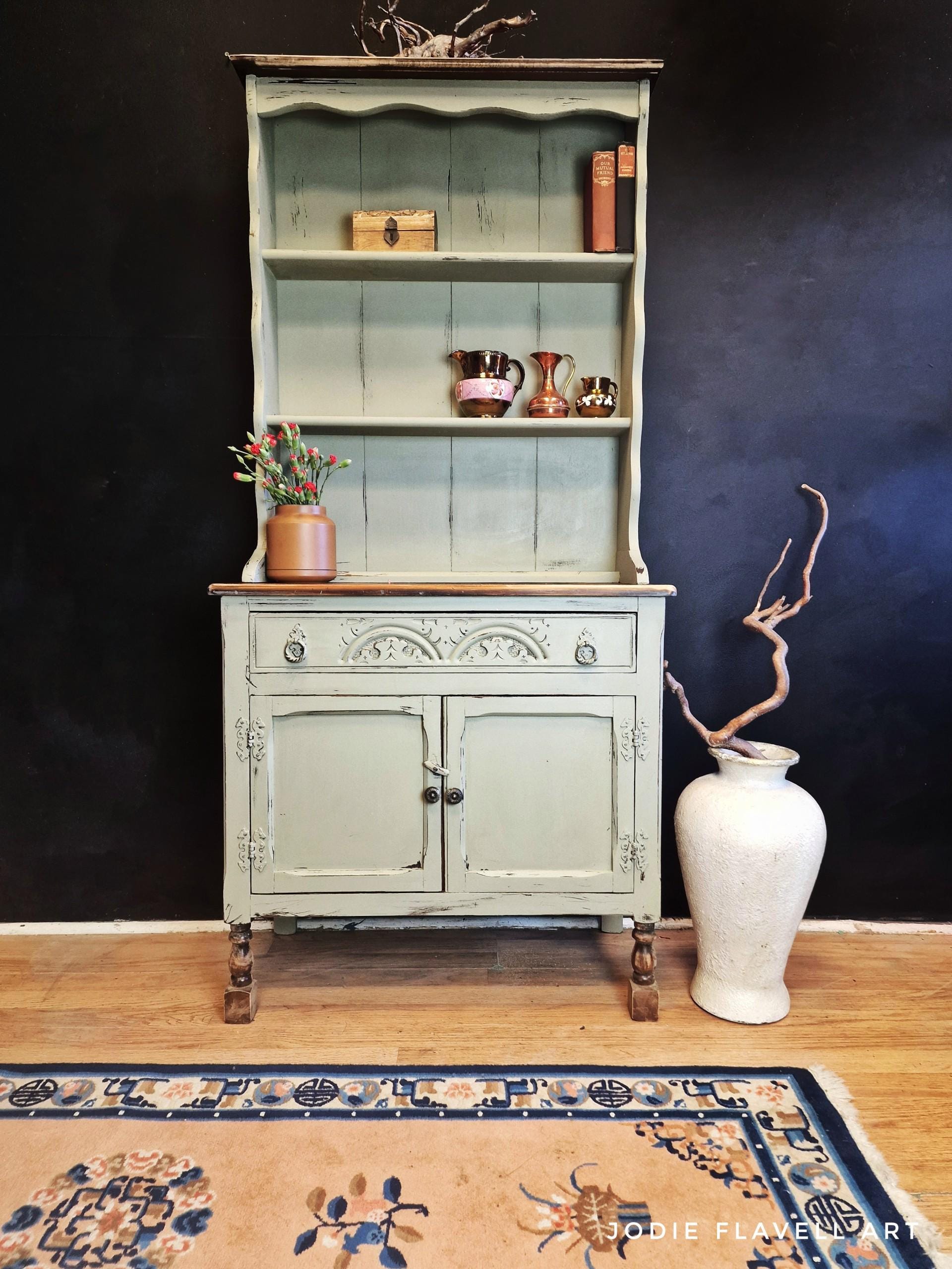 Olive Wood - Chalk Paint - Dixie Belle Paint