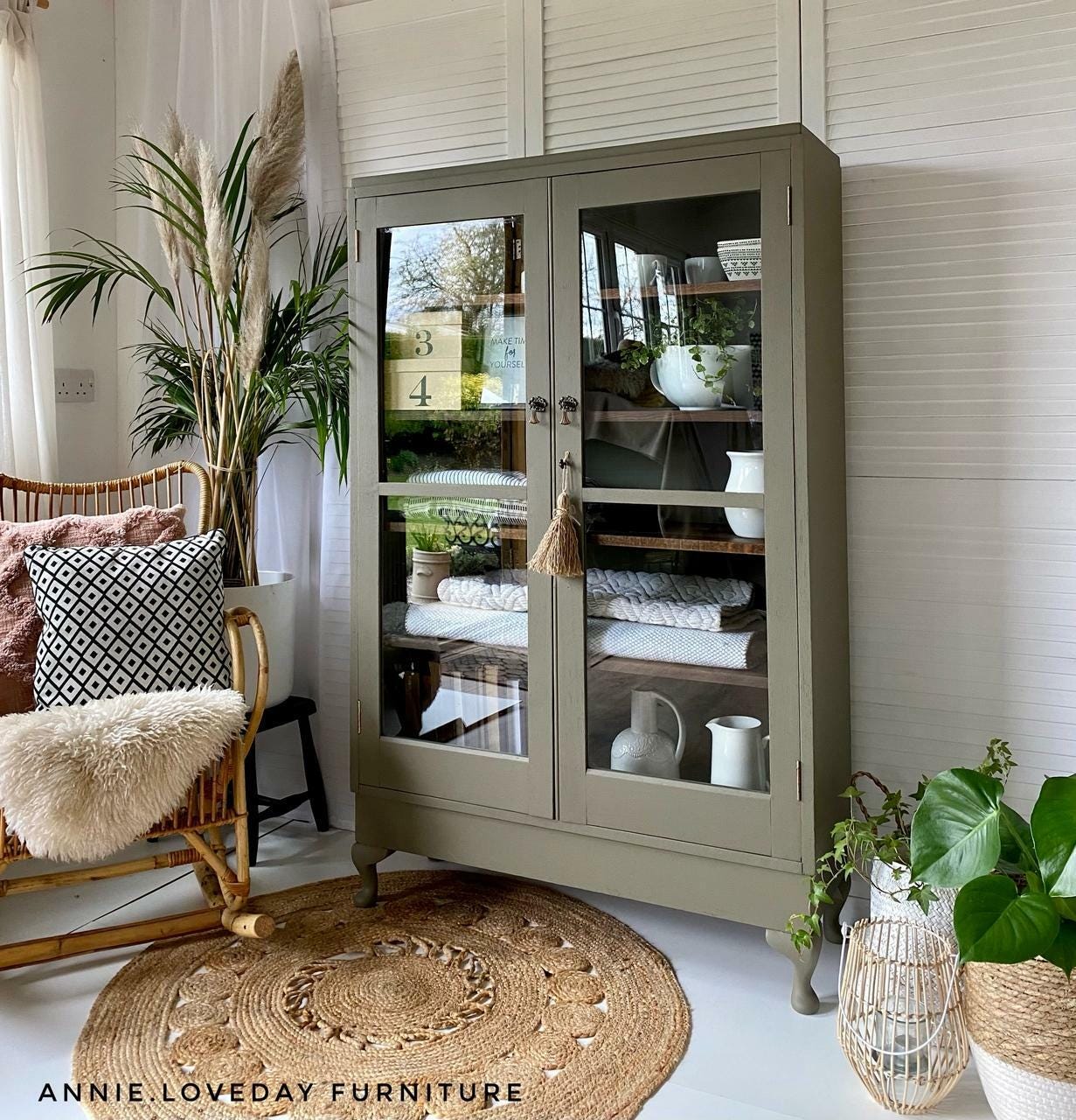 HAMPTON OLIVE | Dixie Belle Silk Paint | green brown | Furniture Paint | Ships Same Day | Eligible for Free Shipping