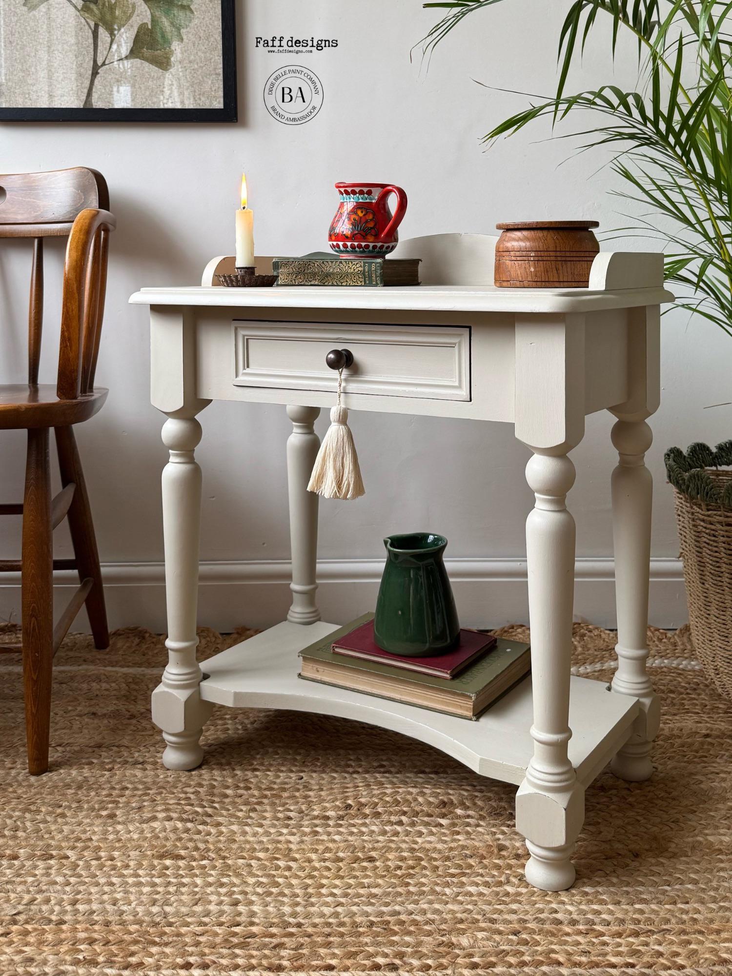 Ecru - Chalk Paint - Dixie Belle Paint