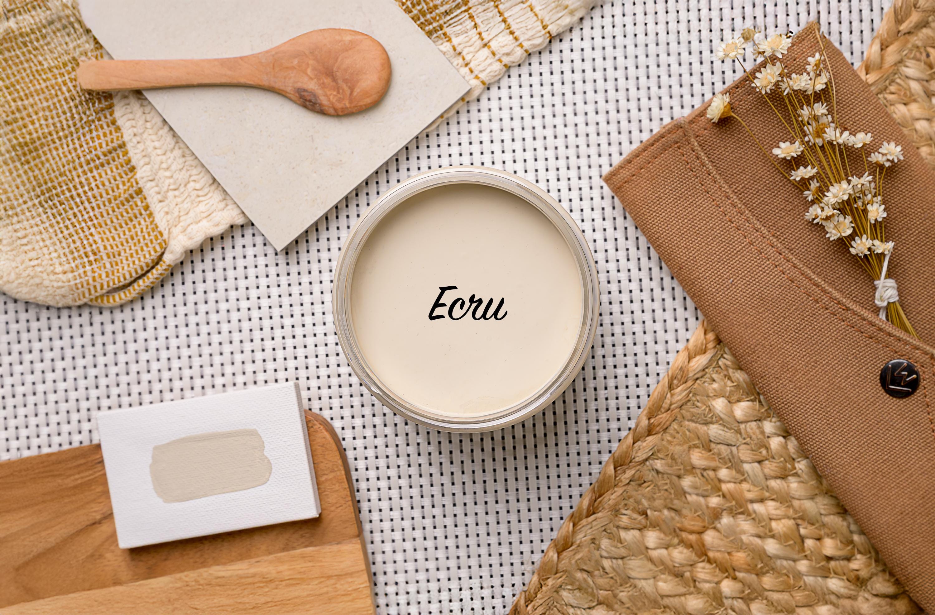Ecru - Chalk Paint - Dixie Belle Paint