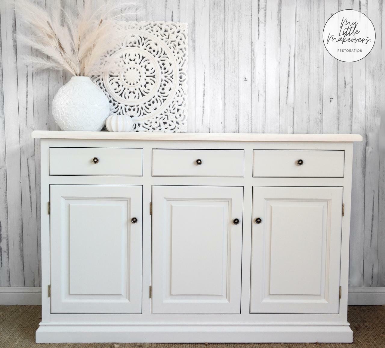 SALT WATER | Dixie Belle Silk Paint | off-white | Furniture Paint | Ships Same Day | Eligible for Free Shipping