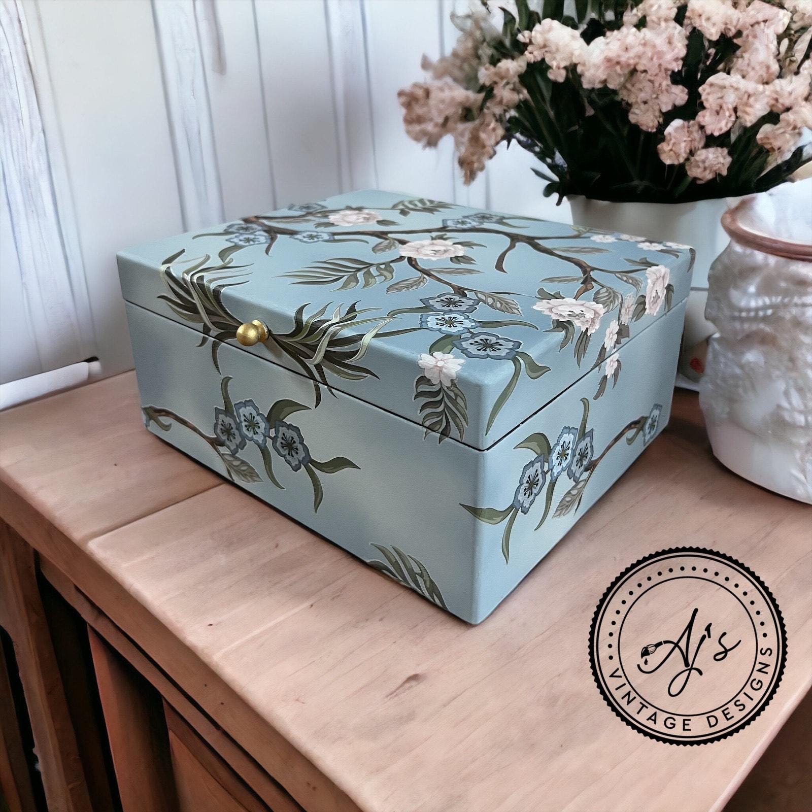 CHINOISERIE | Retired | Transfer | Dixie Belle Paint | Birds on translucent background