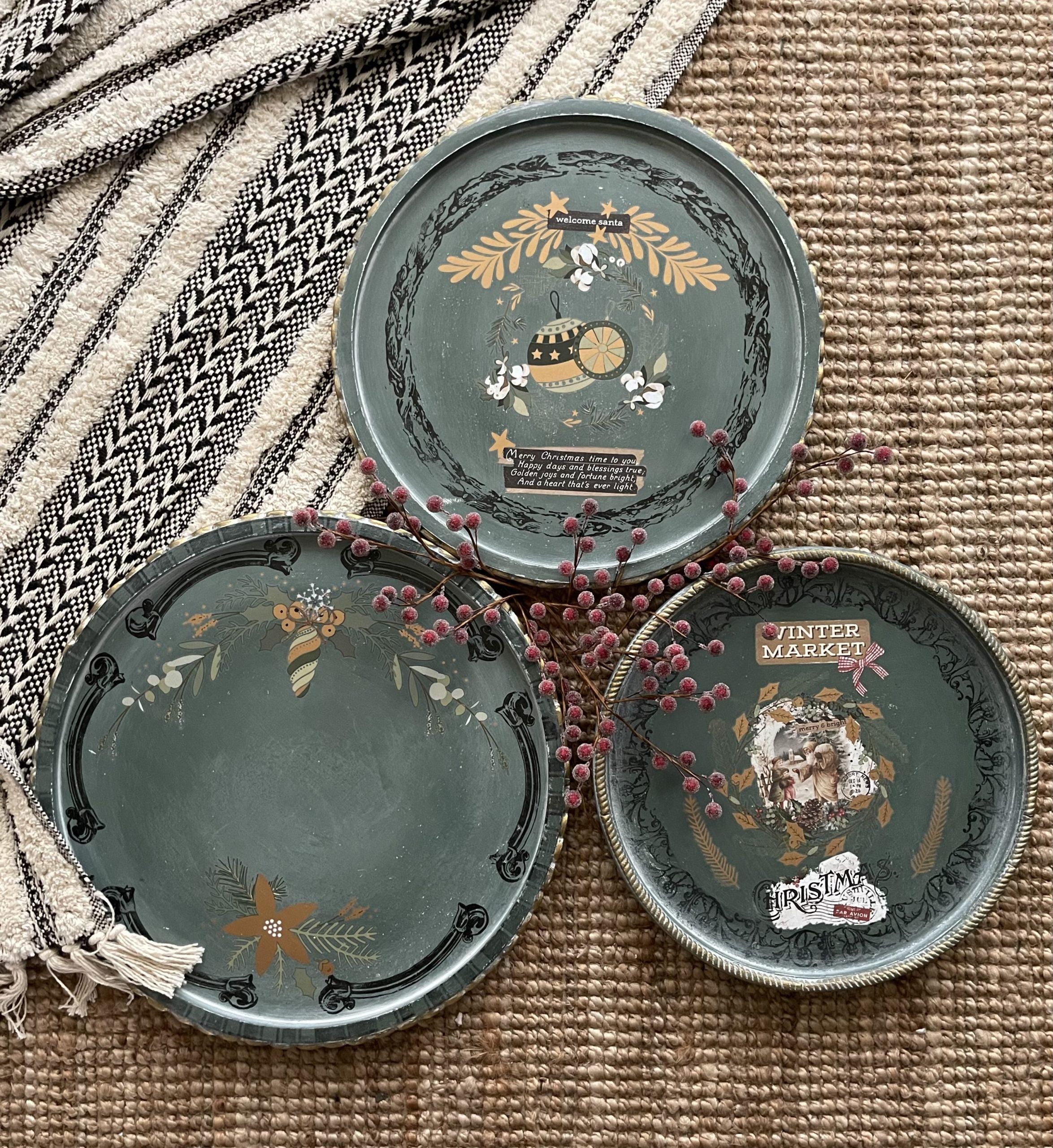 HOLIDAY SPIRIT | Small Transfers | Redesign With Prima | Rub on Transfers | Furniture | Arts & Crafts | 3 sheets, 6x12