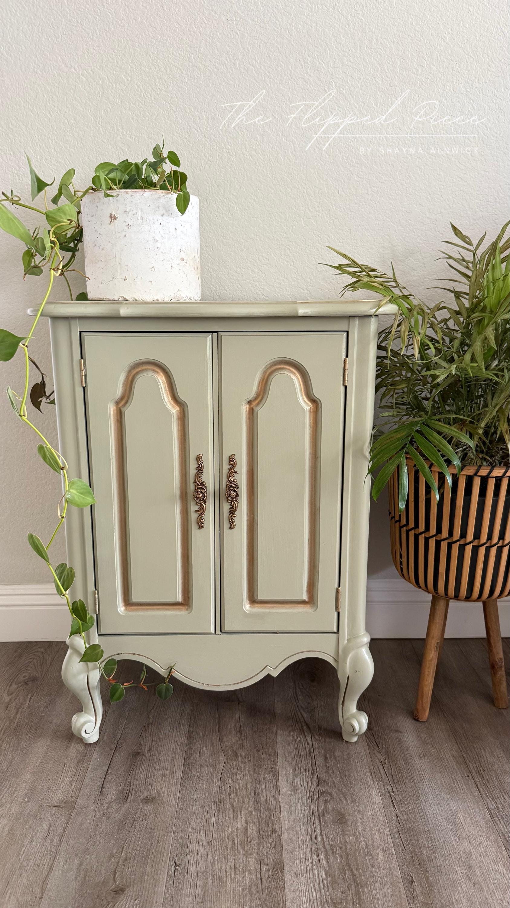 WICKLOW GLEN | Dixie Belle Silk Paint | muted sage | Furniture Paint | Ships Same Day | Eligible for Free Shipping